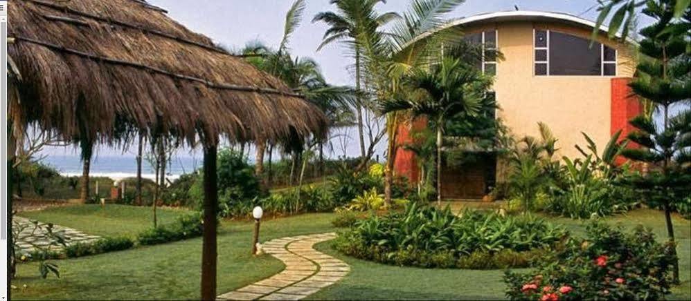 The Beach House Goa 比纳里姆 外观 照片